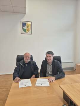 1da475f3-7de5-4e8c-af57-0d262104481c